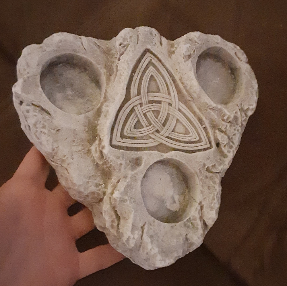 Vintage Celtic Knot Holy Trinity Candle Holder